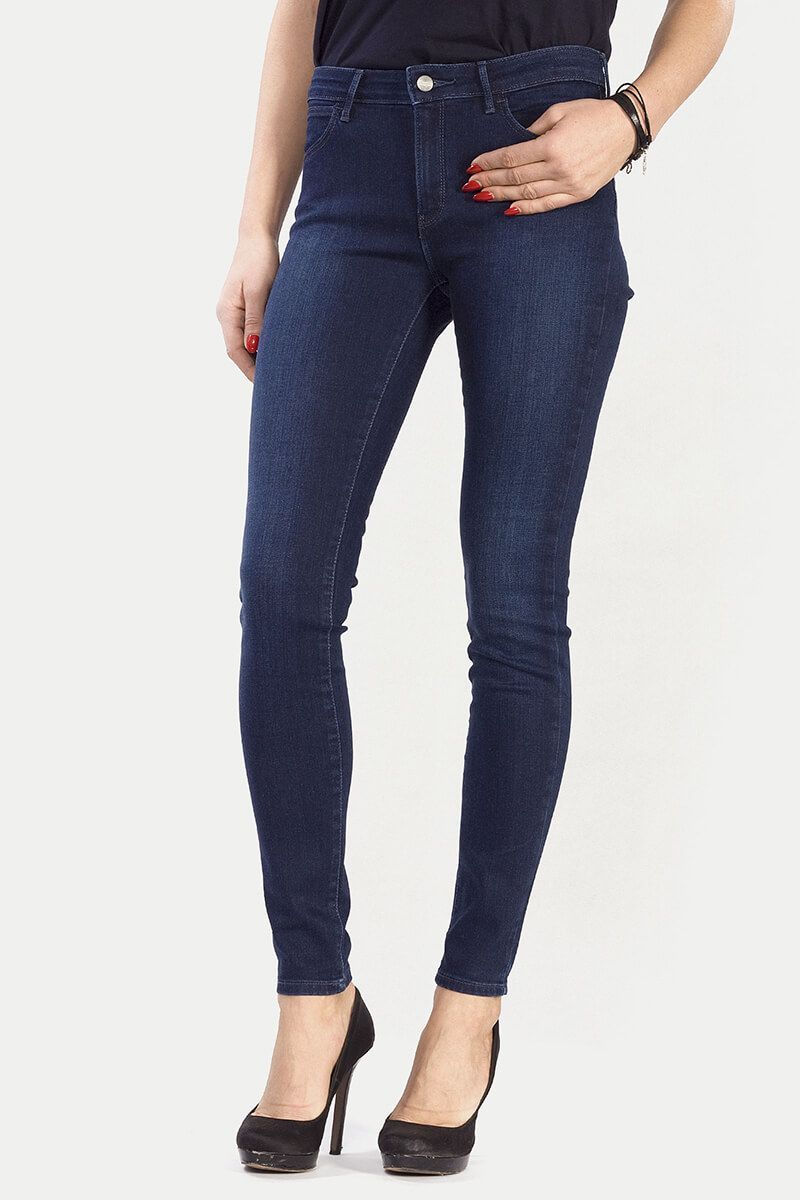 Джинсы Wrangler Body Bespoke w28kx786n