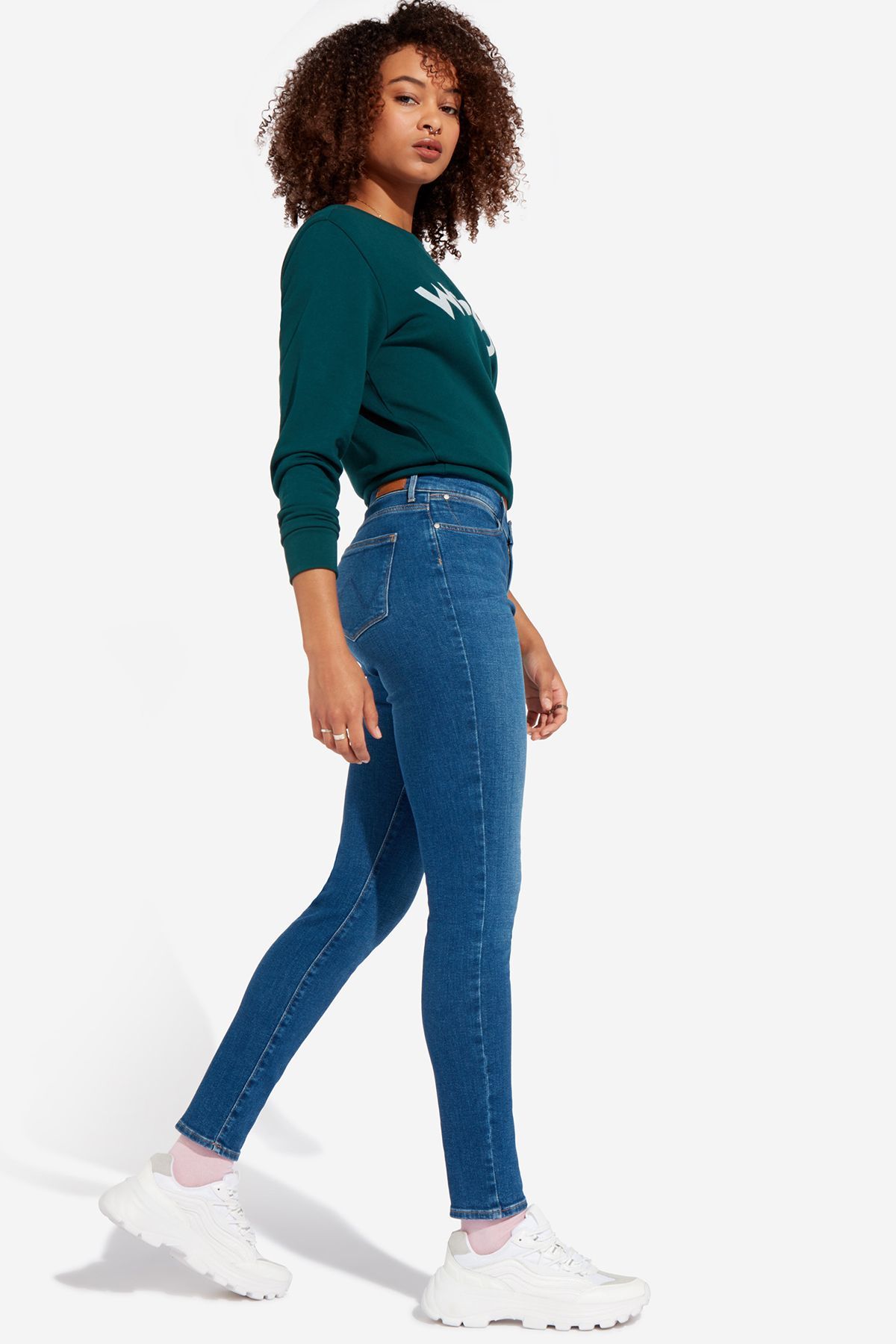 Джинсы Wrangler High W27HVQX8E