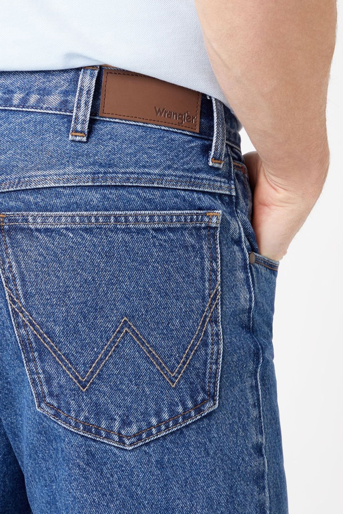 Джинсы Wrangler Straight W10T05M02