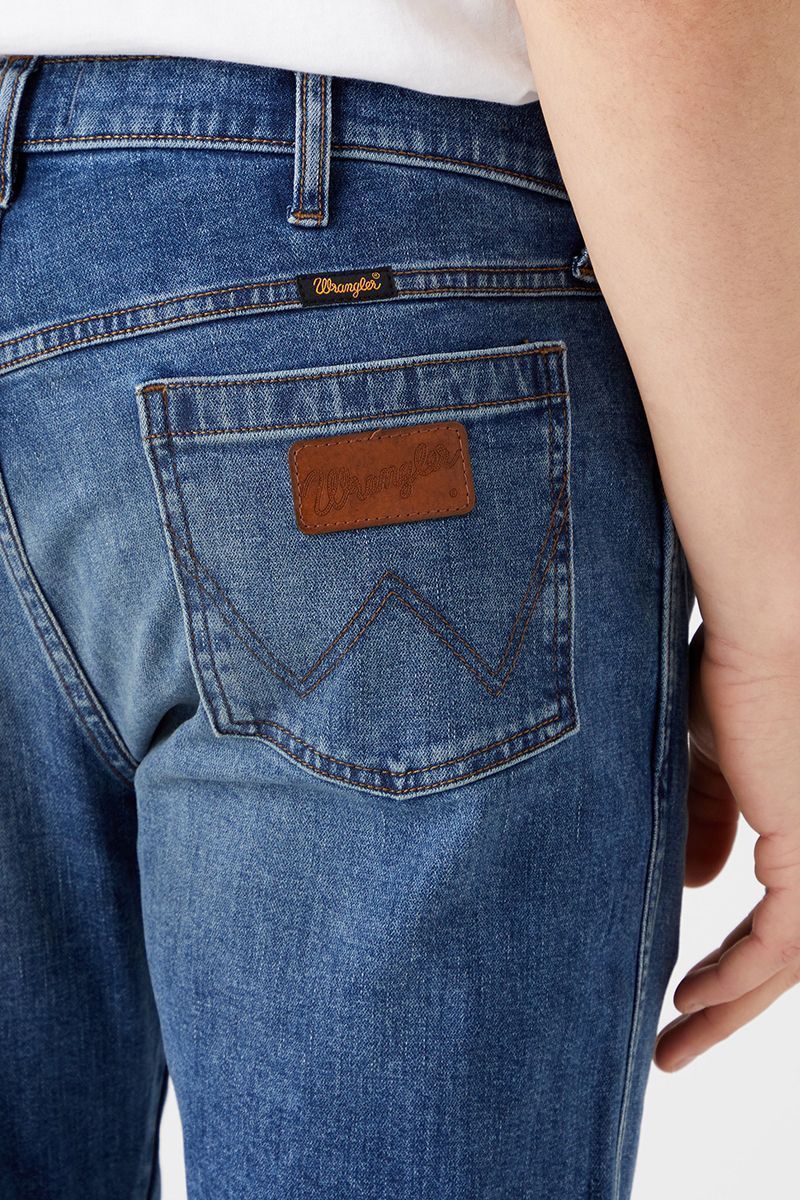 Джинсы Wrangler Greensboro W15Q5915I