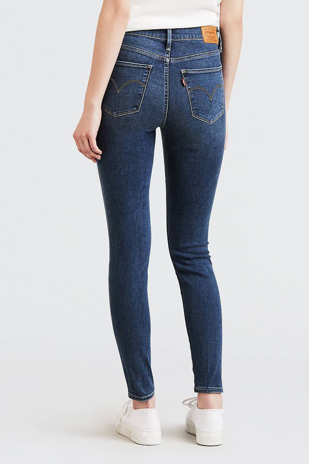 Весы джинсы. Levis 720 High Rise super skinny. Джинсы левайс 720. Джинсы Levis Levi's® 720™ High Rise super skinny Jeans. Джинсы Levis супер скинни.